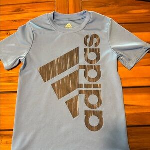 Adidas boys Light Blue Logo Tee size 6 tall!